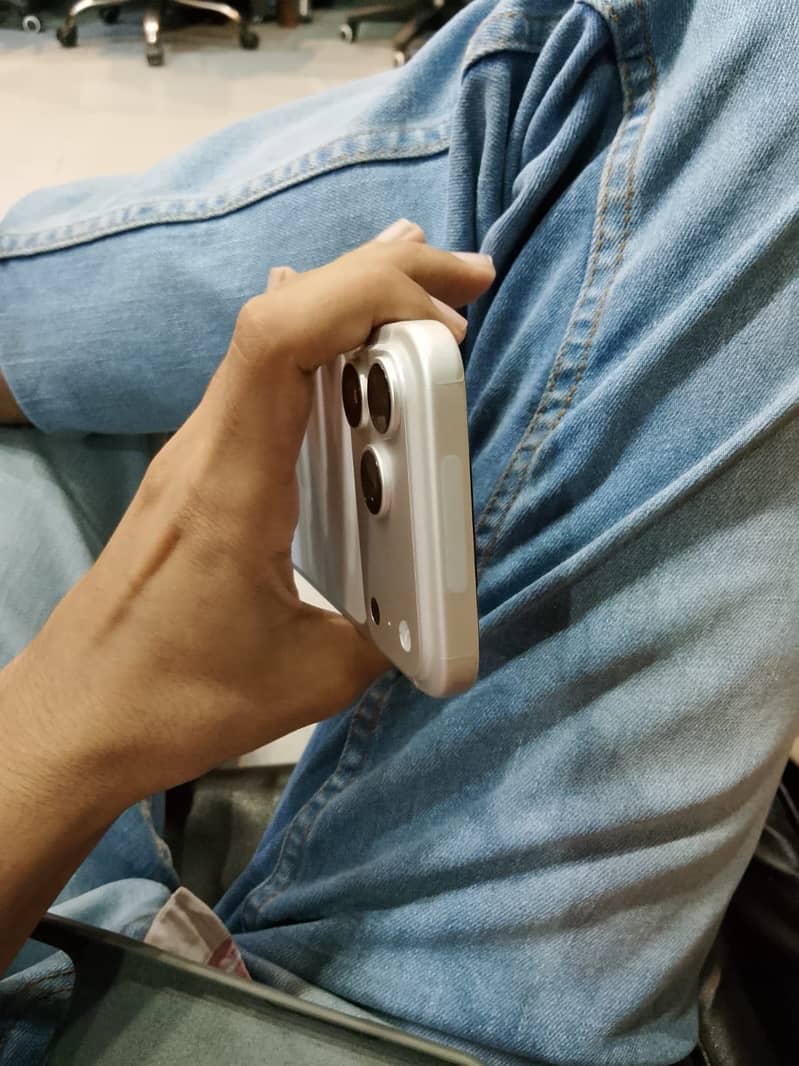 Apple iPhone 17 Pro Max 3
