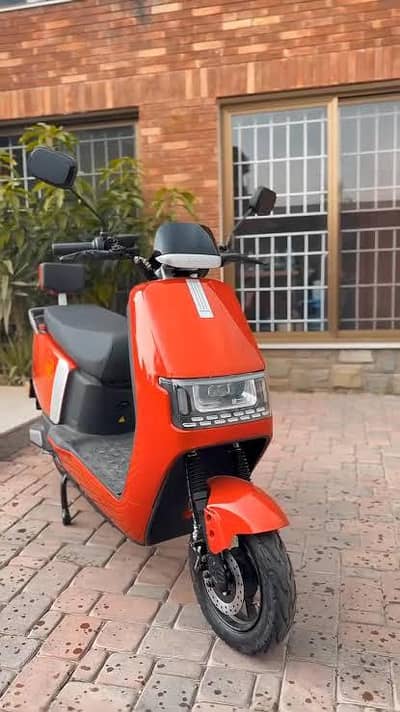 Saige N300 Electric Scooter