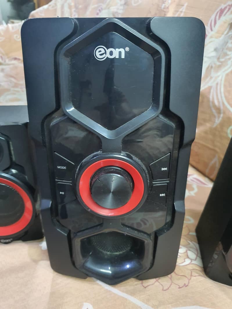 EON 2003 Multimedia Bluetooth Speaker System 1
