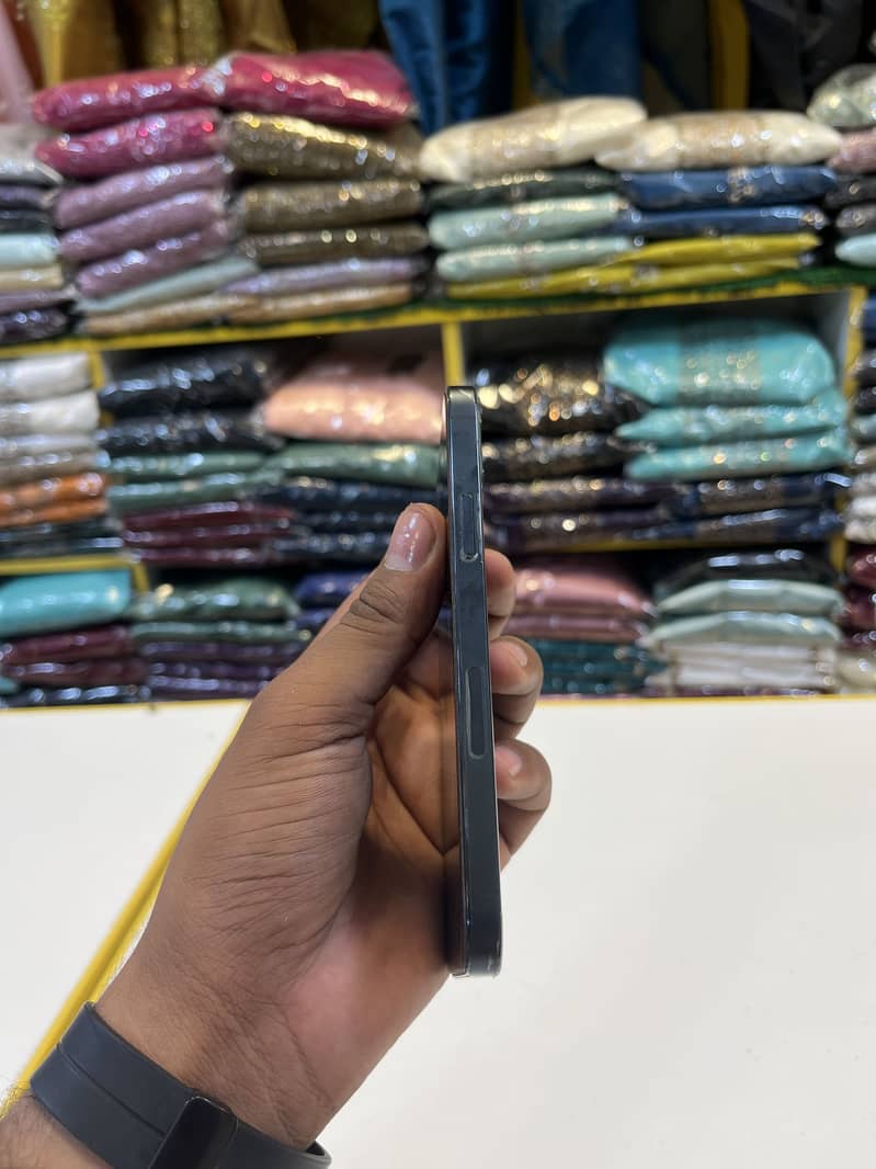Apple iPhone 12 Pro 2