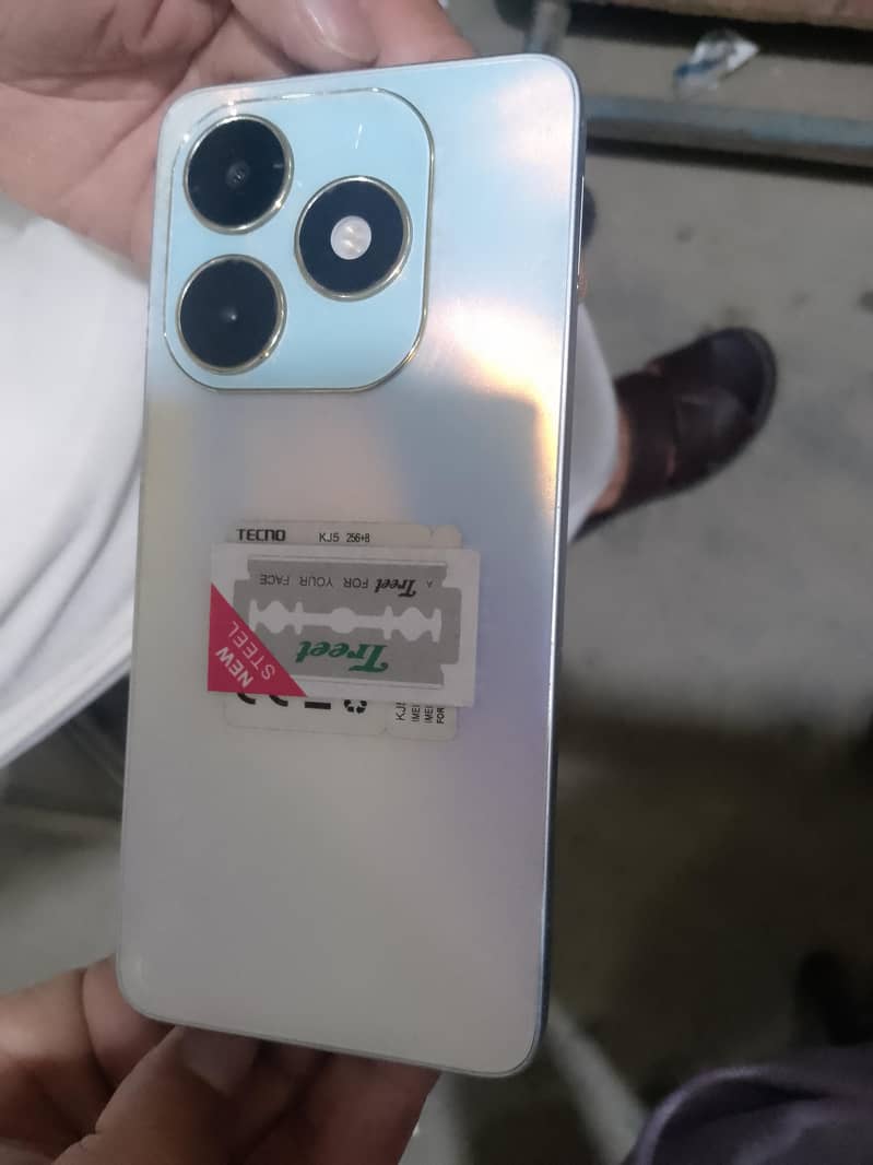 Tecno Spark 20 2