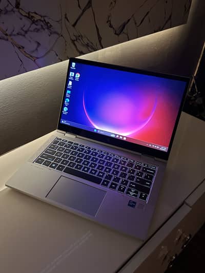 Hp elitebook g8 i5 11th gen touch 360 16gb ram ddr4 10/10