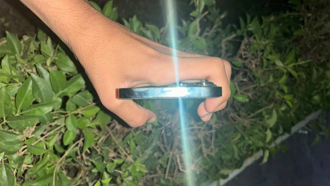 Apple iPhone 13 Pro Max 3