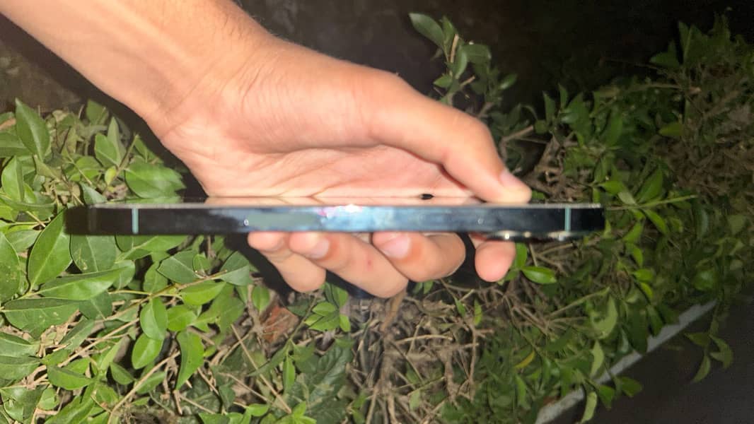 Apple iPhone 13 Pro Max 8