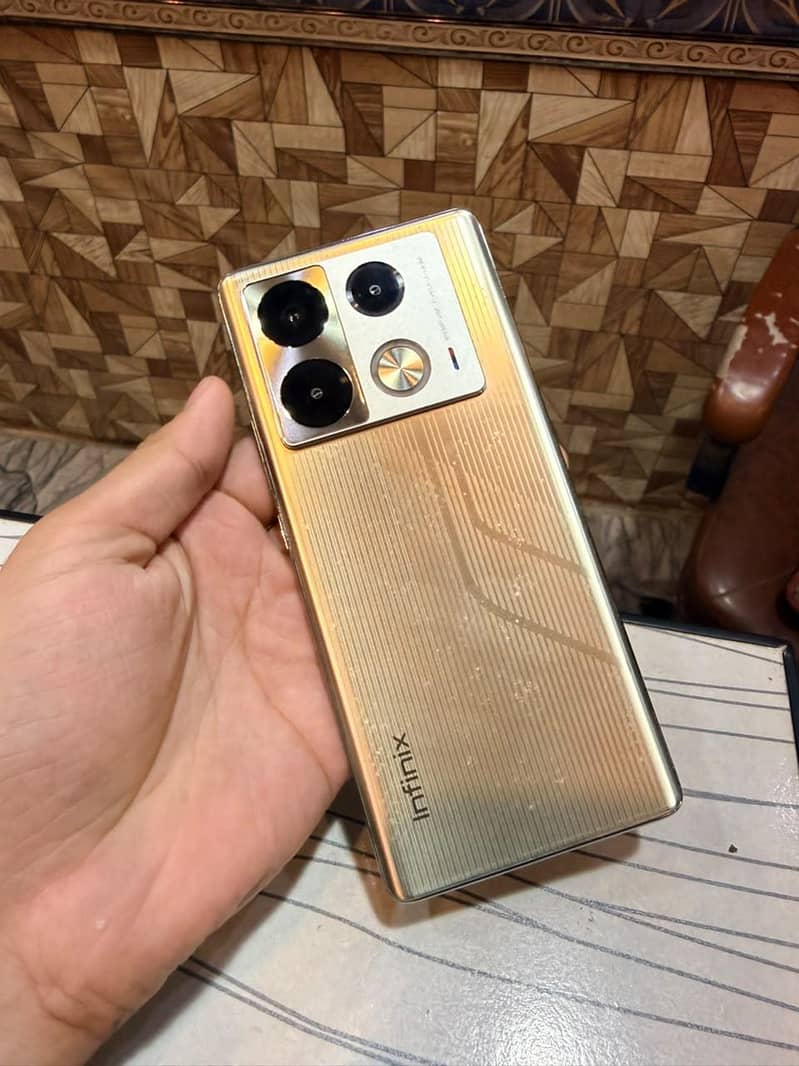 Infinix Note 40 Pro 1