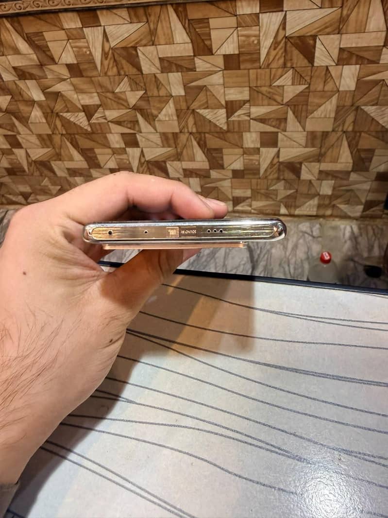 Infinix Note 40 Pro 3