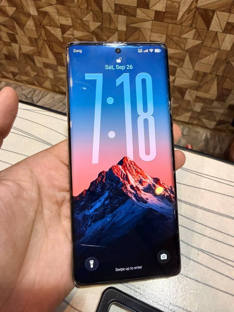 Infinix Note 40 Pro 4
