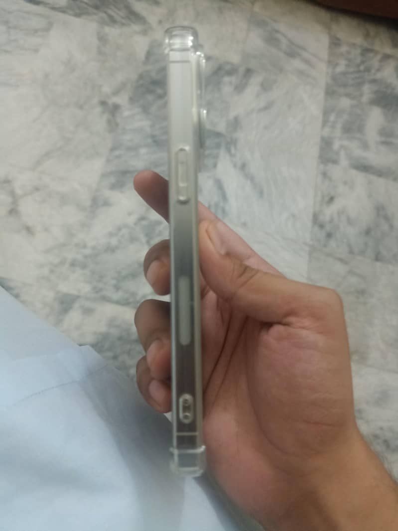 Apple iPhone 14 Pro Max 4