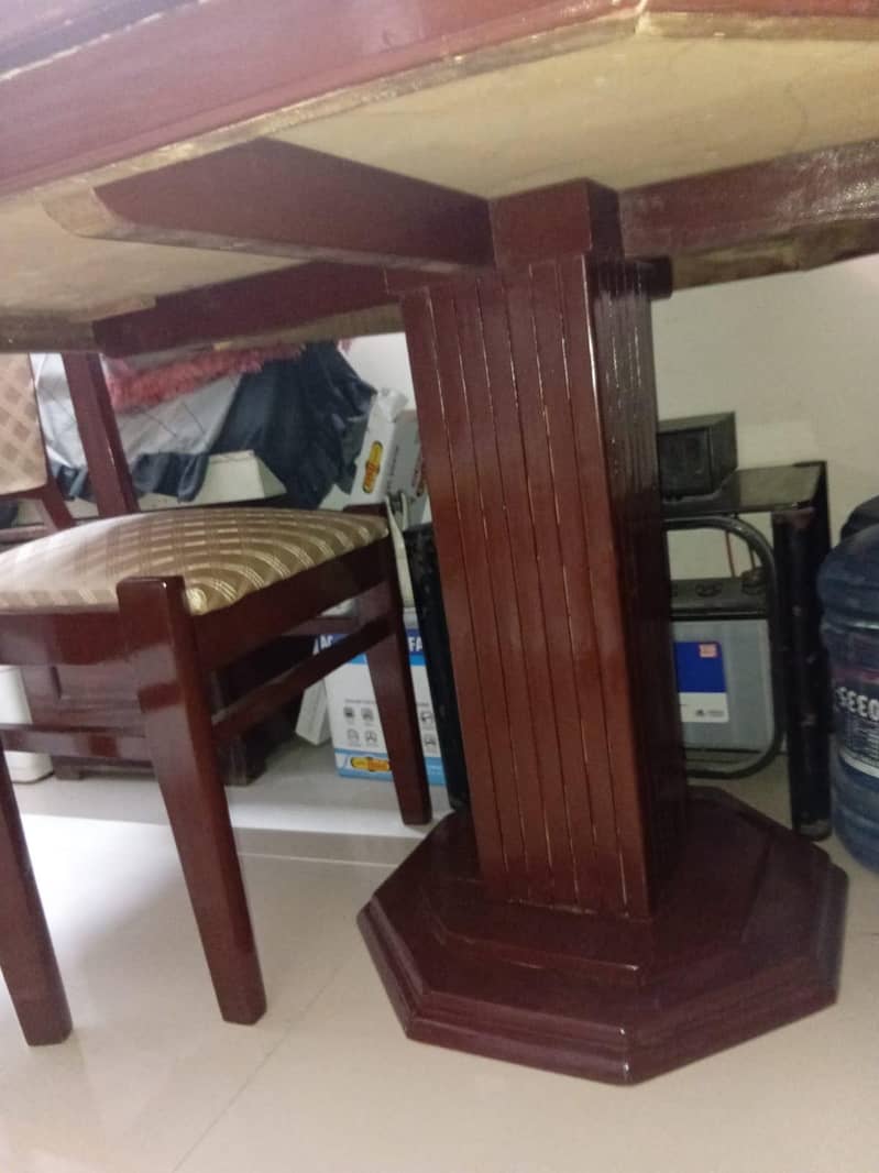 4 seat dining table 3