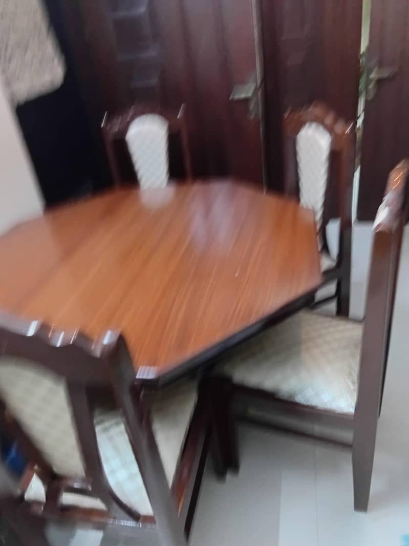 4 seat dining table 6