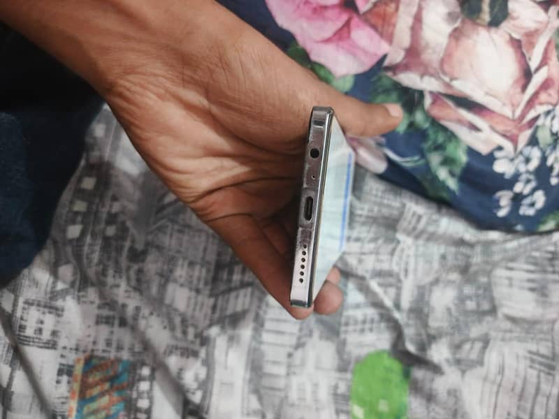 Tecno CAMON 20 1