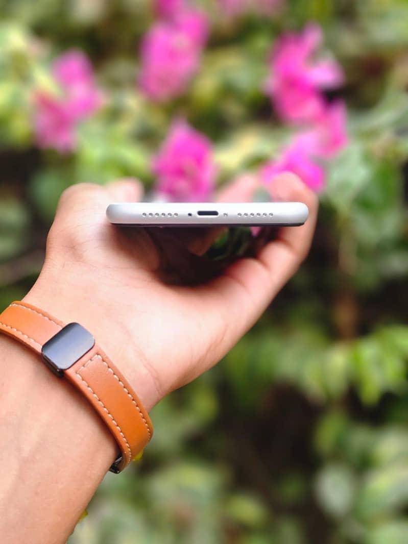 Apple iPhone XR 2