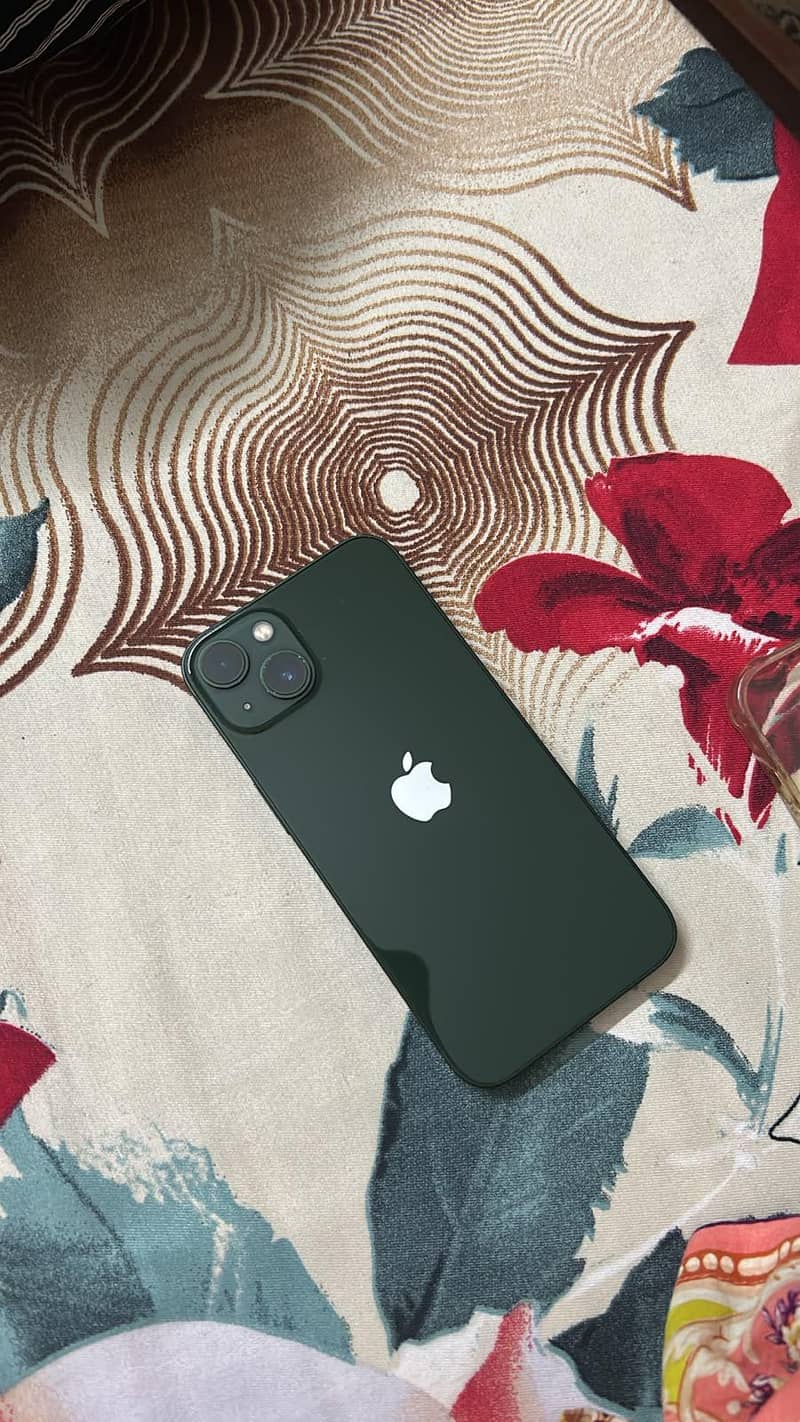 Apple iPhone 13 0