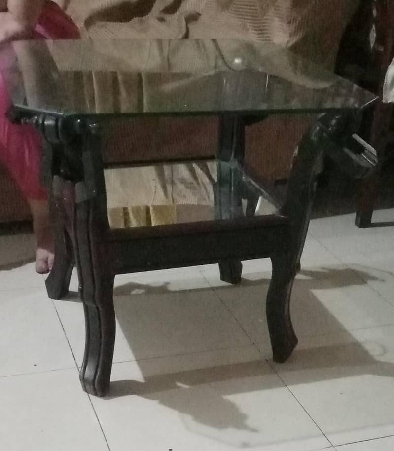1 centre big table 2 side tables 0