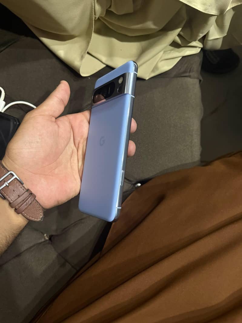 Google Pixel 8 Pro 0