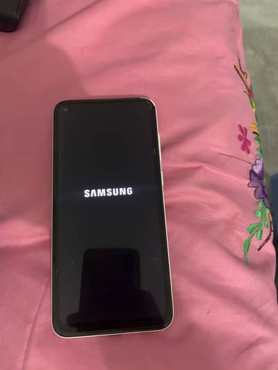 Samsung no open no repaired pta approved dual sim very good condition