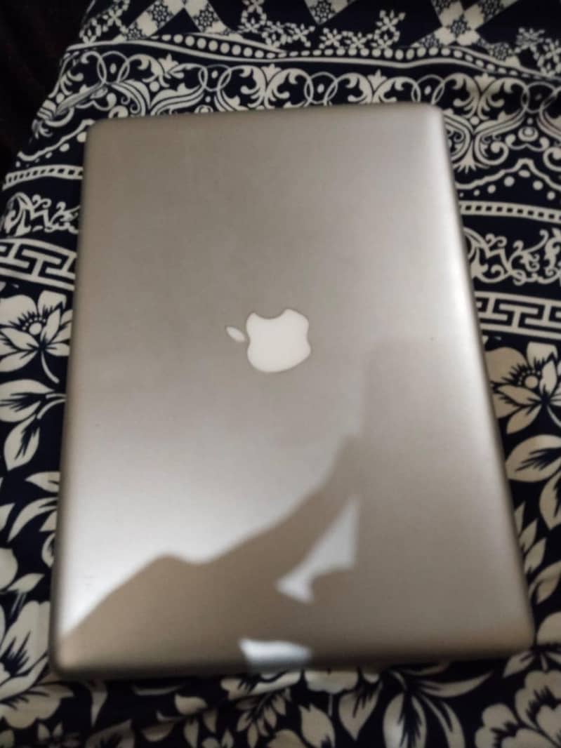 Apple Macbook late 2012 1
