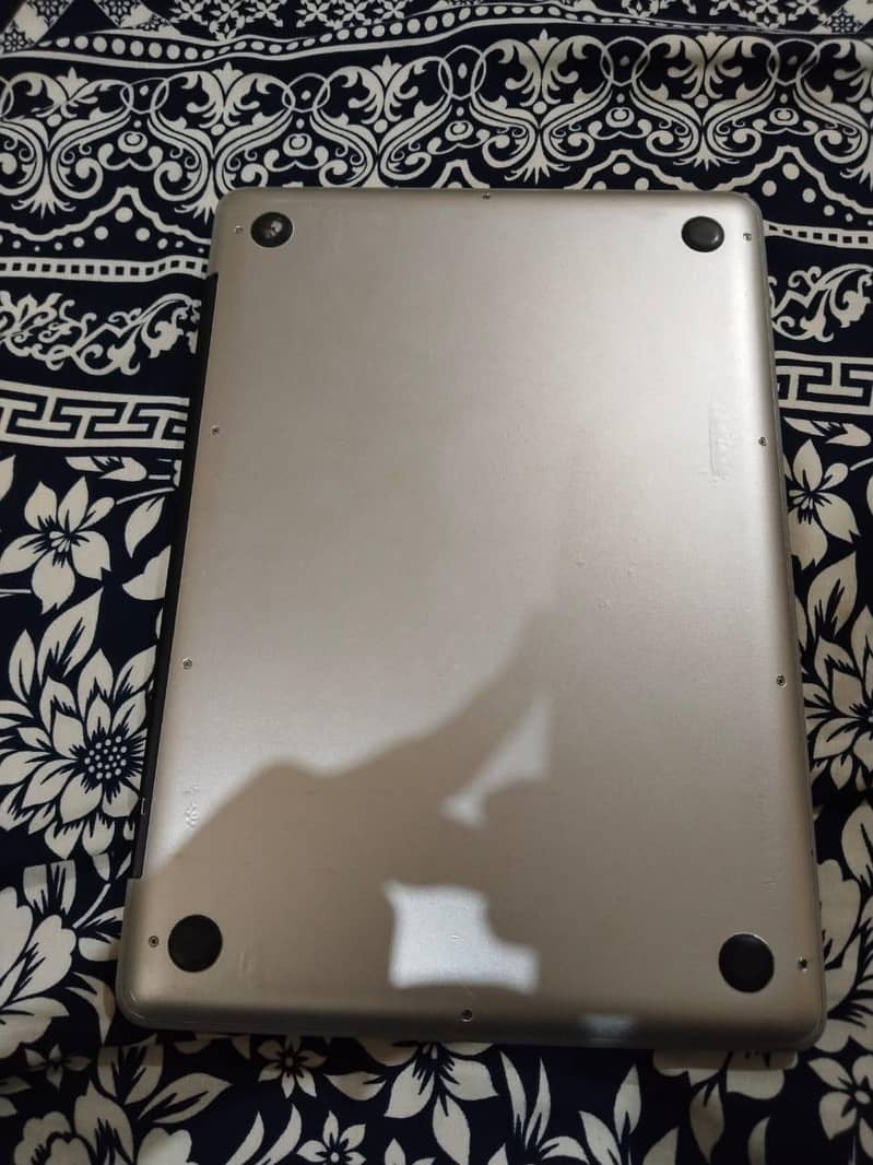 Apple Macbook late 2012 3