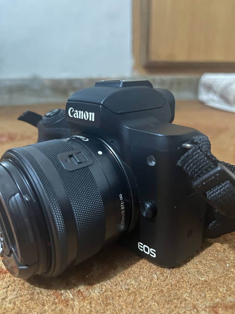 Canon m50 0