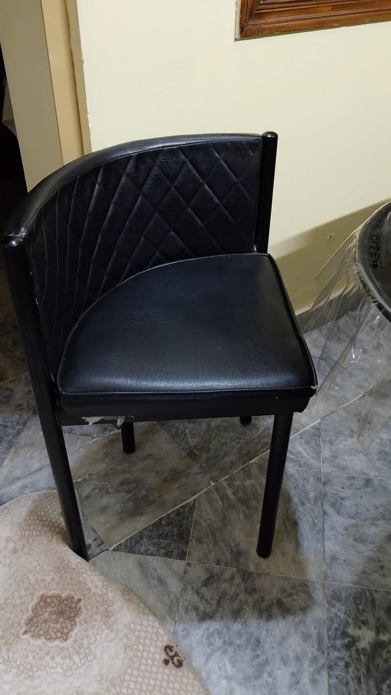 daining table and chairs 1