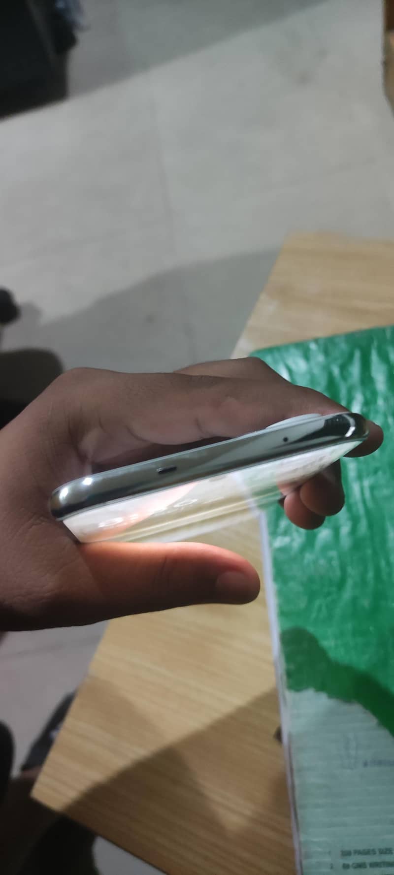 Tecno Spark 40 pro plus 3