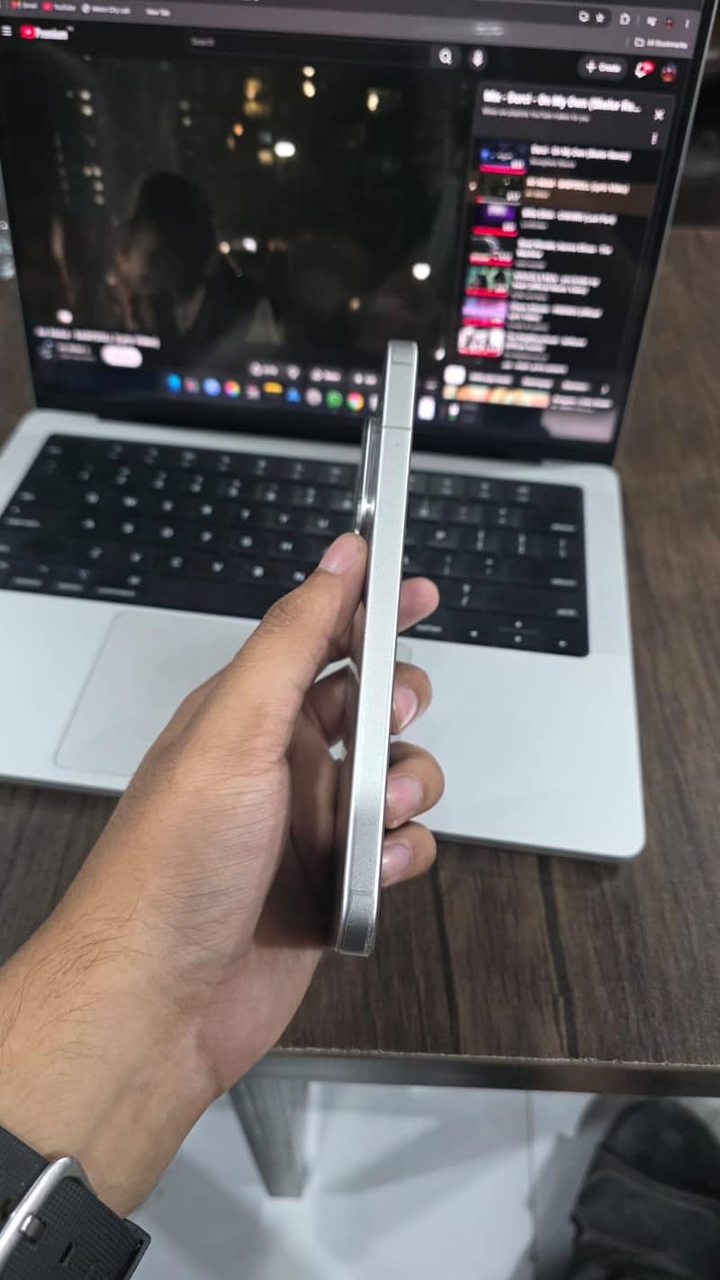 Xiaomi 15t pro 13