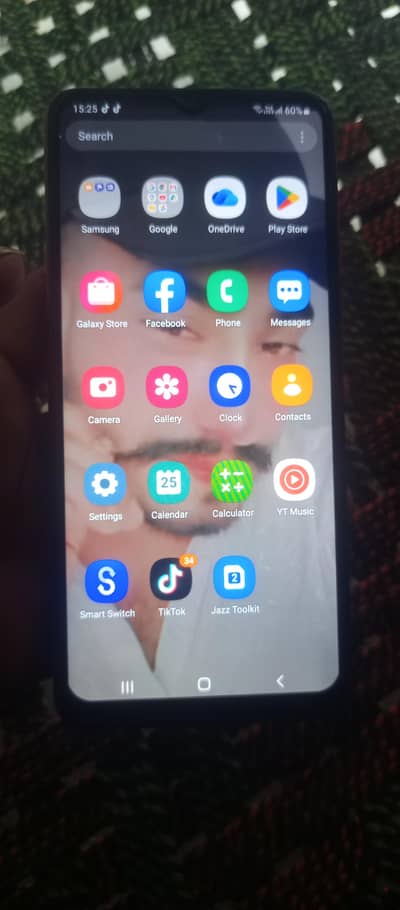 Samsung Galaxy A02 box nhi Mobile phone hai
