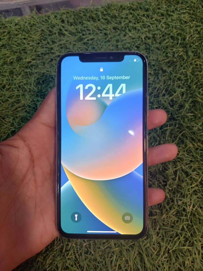 Apple iPhone X 0