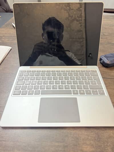 microsoft Go - 1