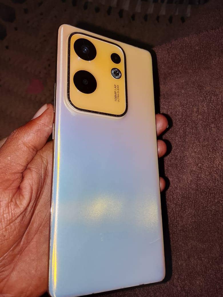 Infinix Zero 30 3