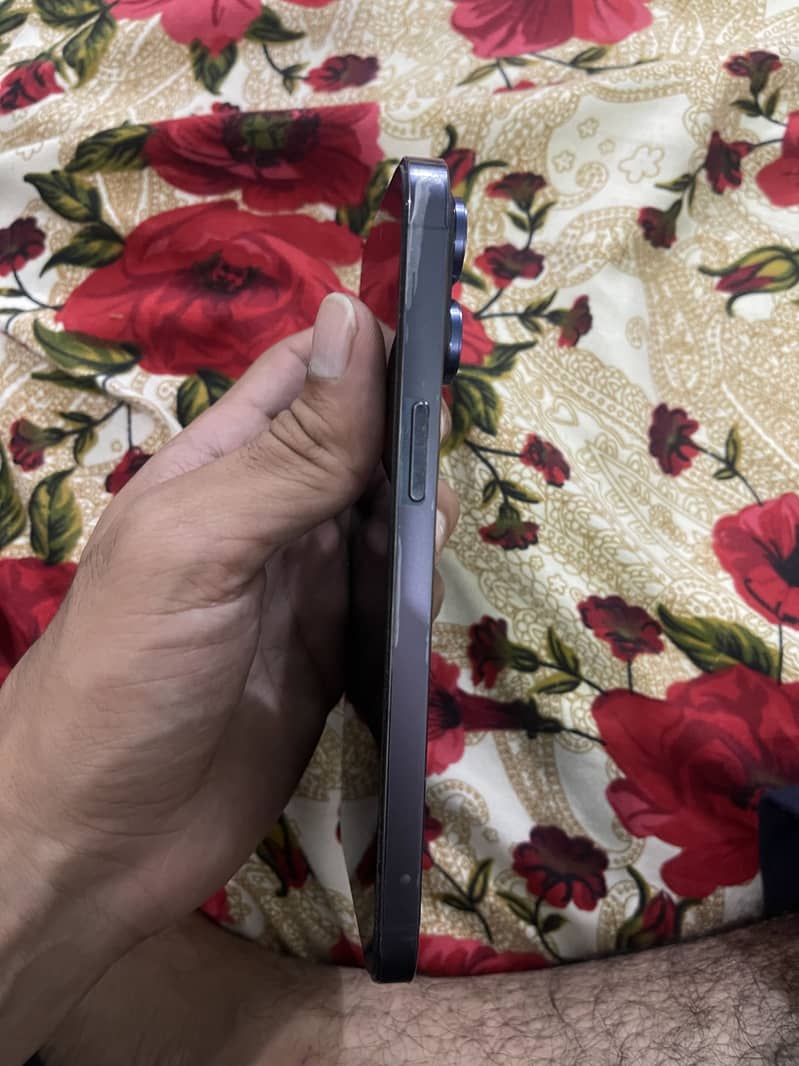 Apple iPhone 14 Pro Max 4