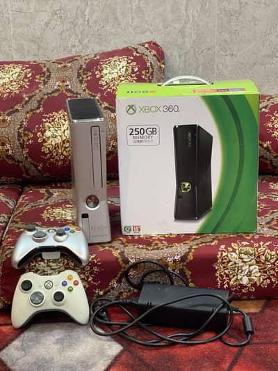 Xbox 360 250GB special edition with box-63 Games-6 months warrantee