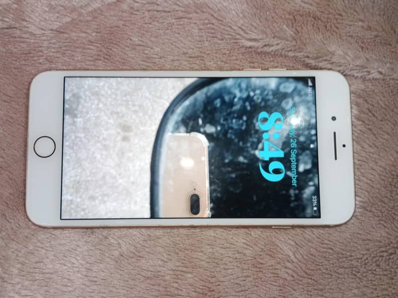 Apple iPhone 8 Plus 1