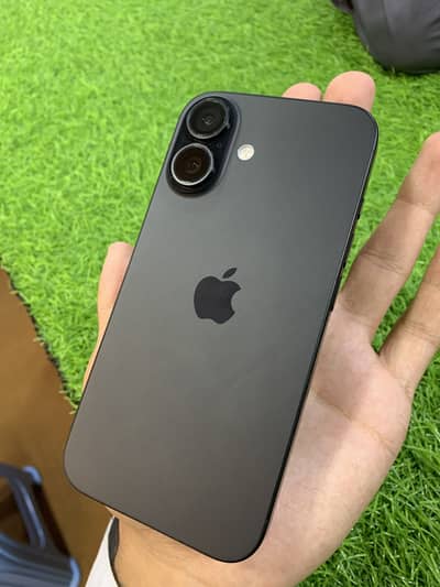 Apple iPhone 16