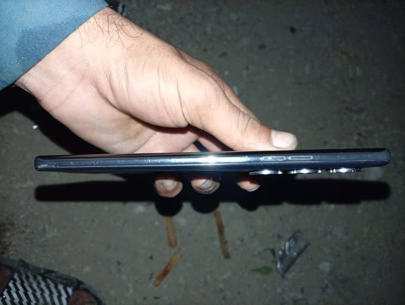 Tecno CAMON 40 1