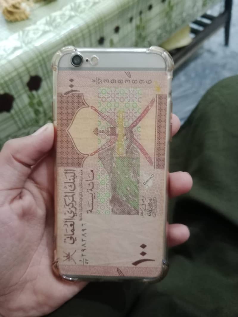 Apple iPhone 6S 4