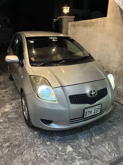 Toyota Vitz 2007