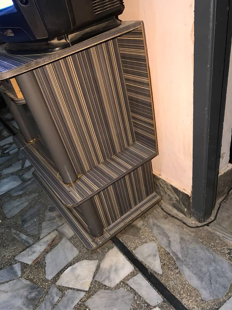 TV trali 1