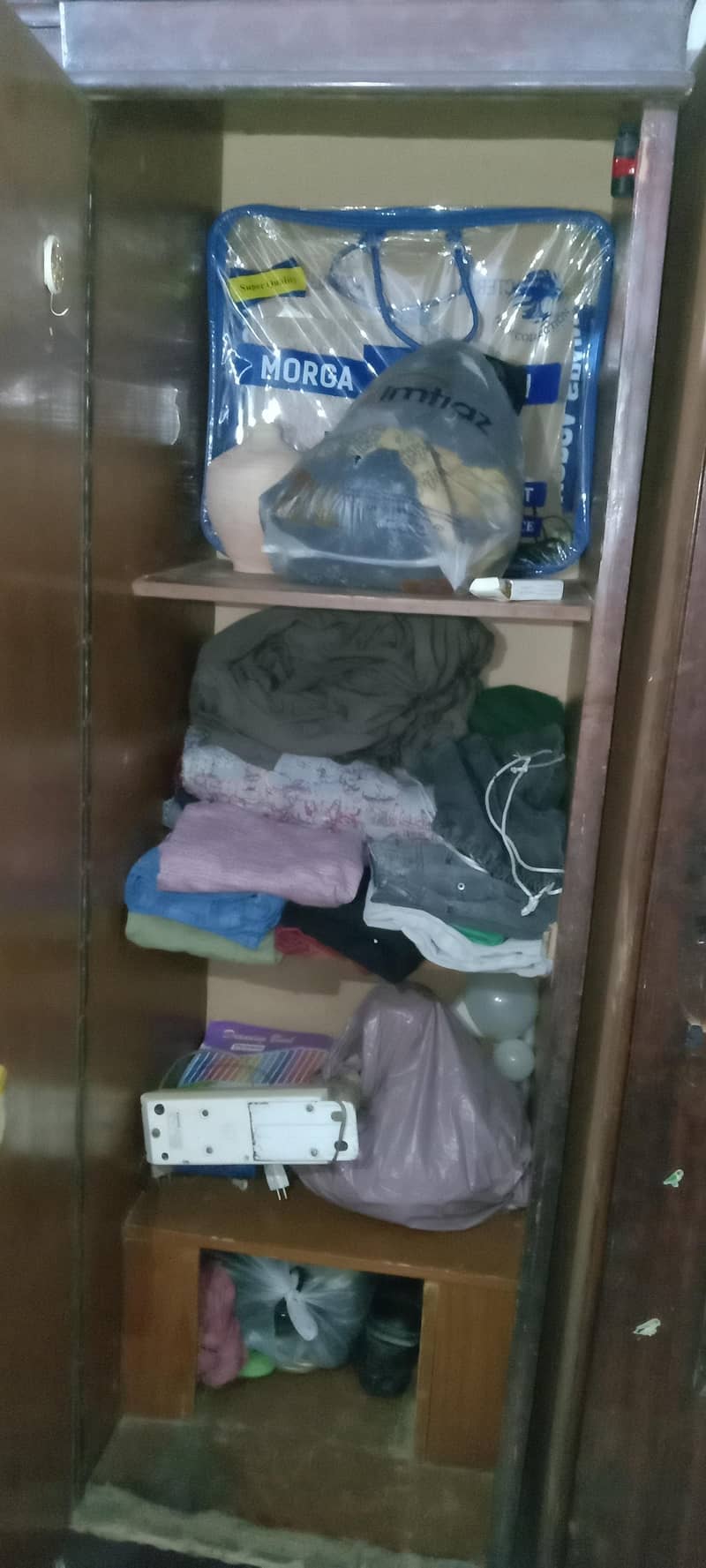 Almari/Wardrobe 7