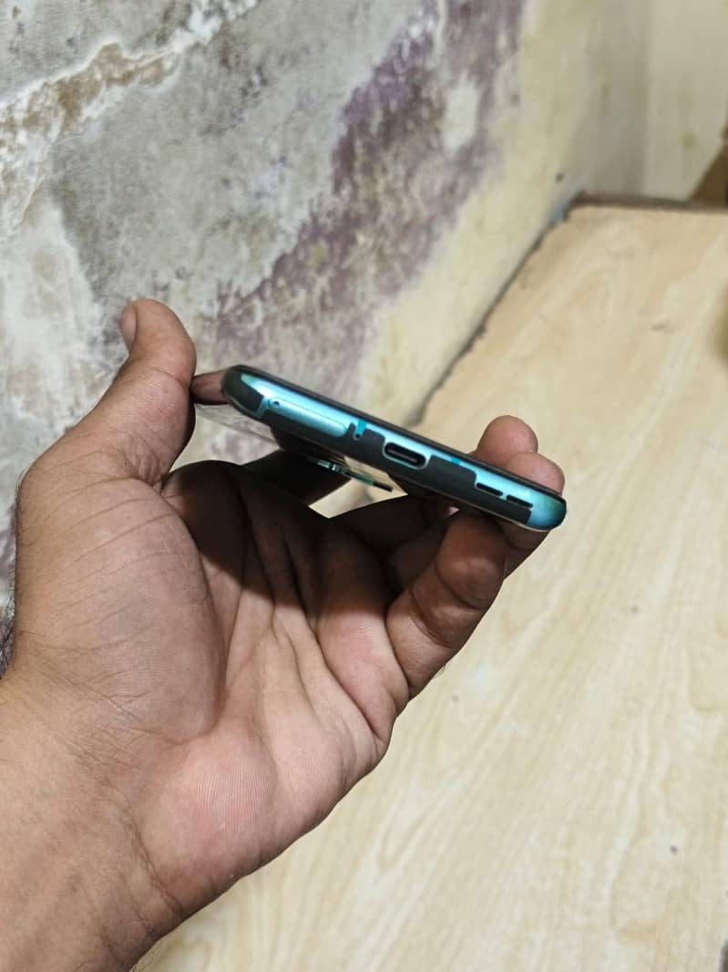 One Plus 8T 7