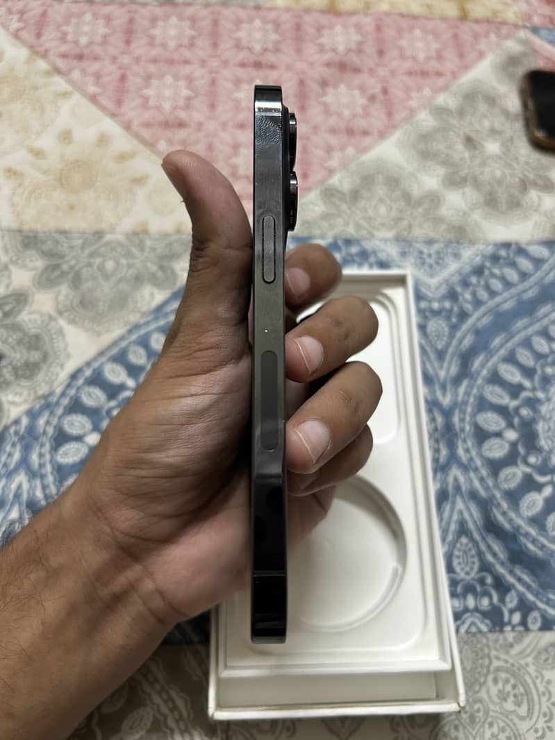 Apple iPhone 14 Pro 4