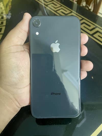 IPHONE XR 64 gb NON PTA FACTORY UNLOCKED