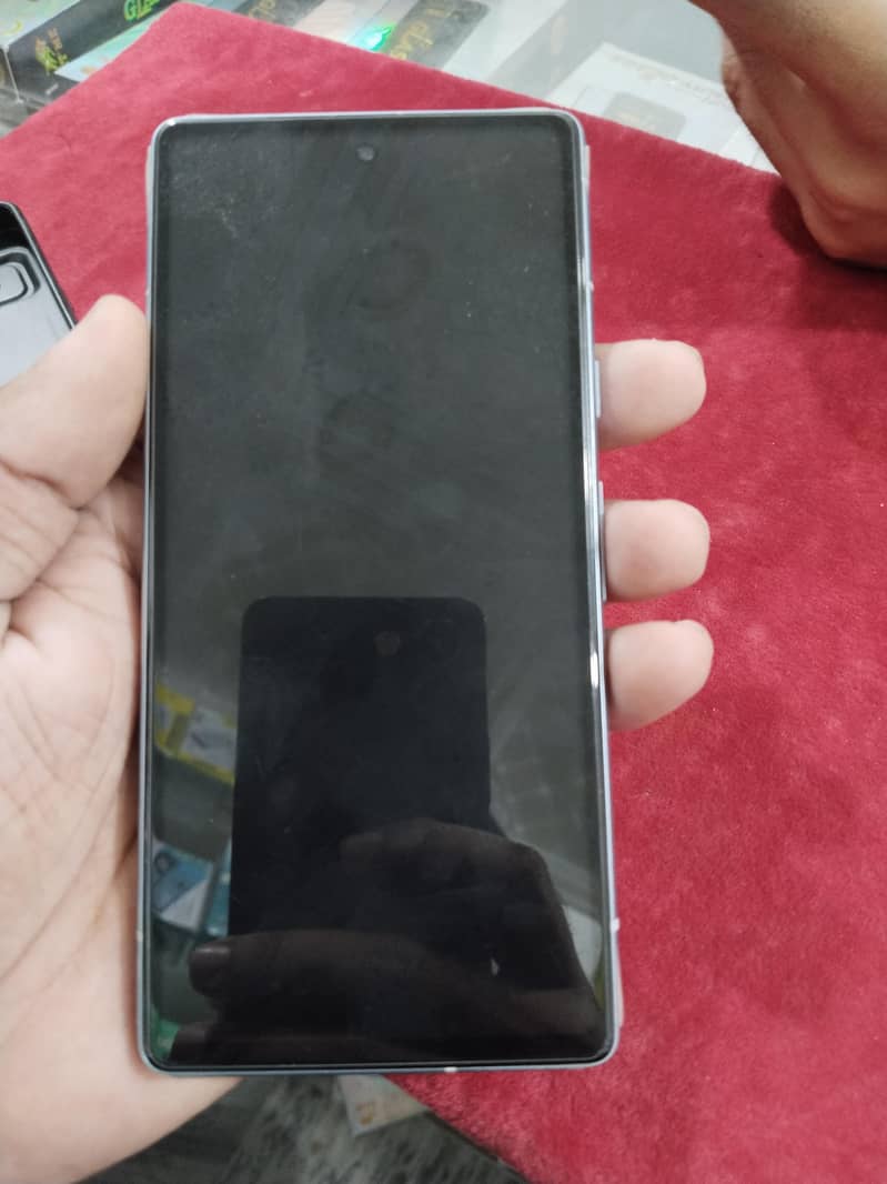 Google Pixel 7a 1