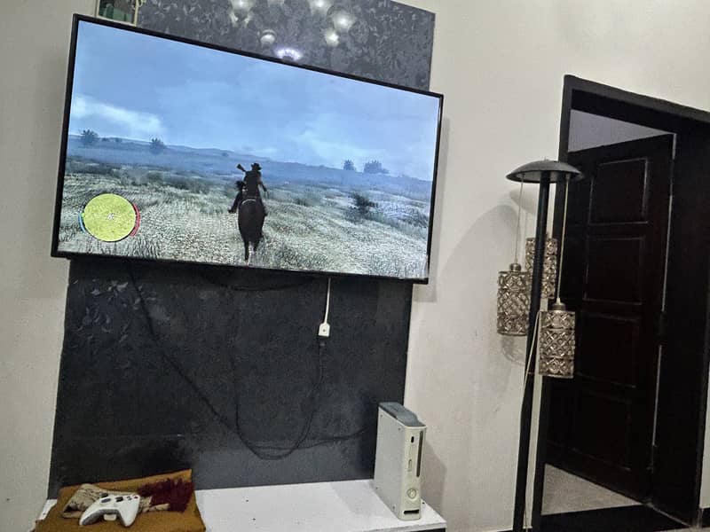 Xbox 360 256gb with two wireless controllers 11