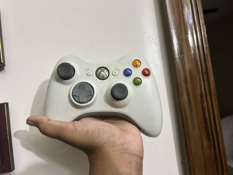 Xbox 360 256gb with two wireless controllers 13