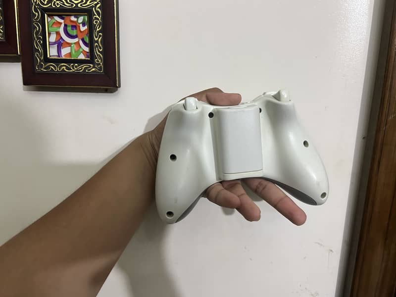 Xbox 360 256gb with two wireless controllers 14