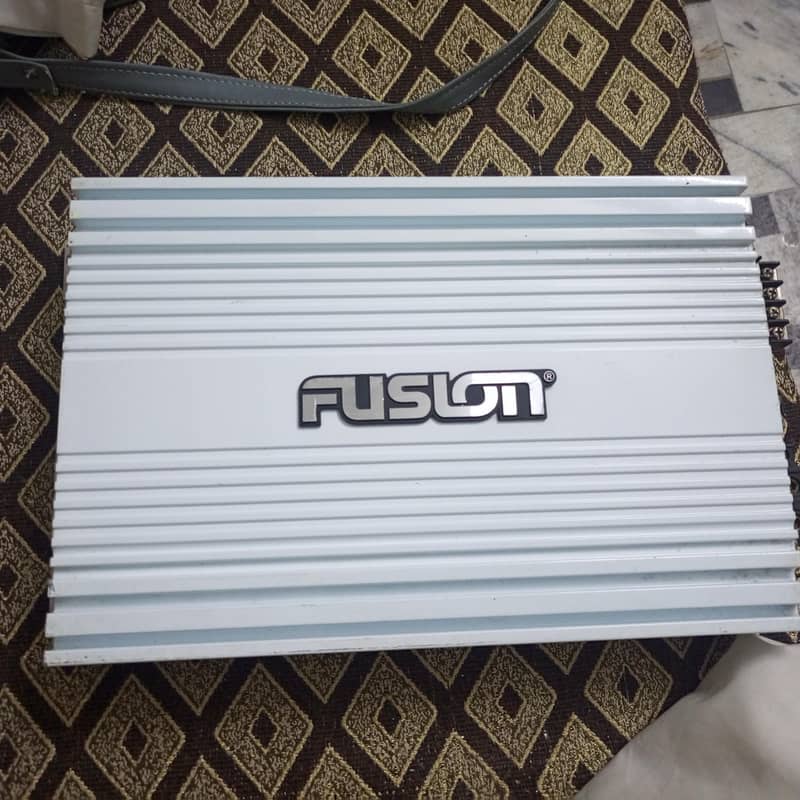 fusion car amplifier 0