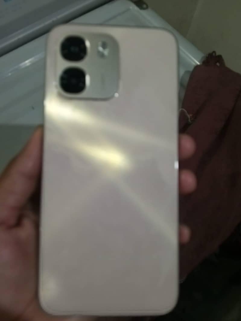 OPPO A6 4