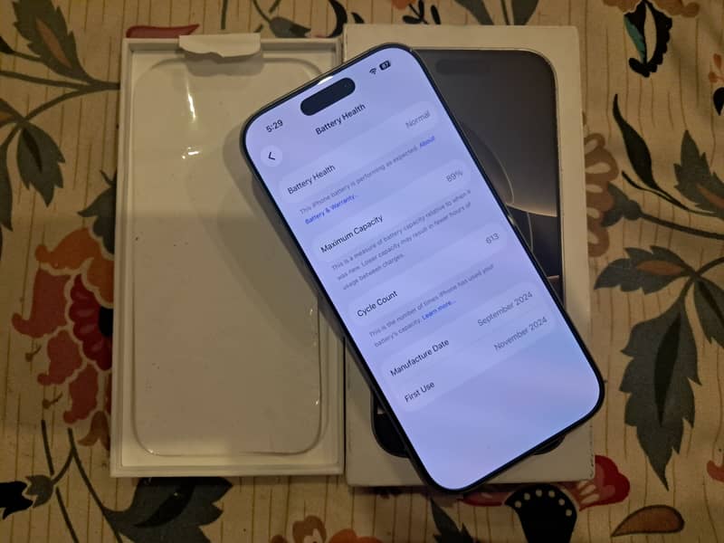 Apple iPhone 16 Pro 0