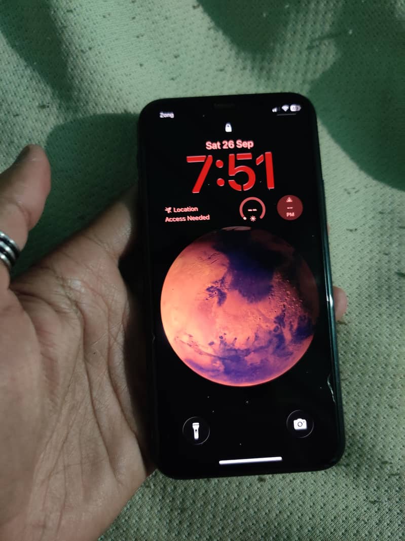 Apple iPhone 11 Pro 2